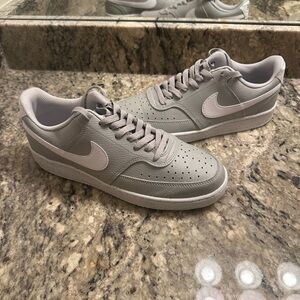 Nike Court Visions Low